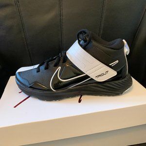 NIB Nike Force Trout 7 Big Kids Turf Baseball Shoes 3.5Y